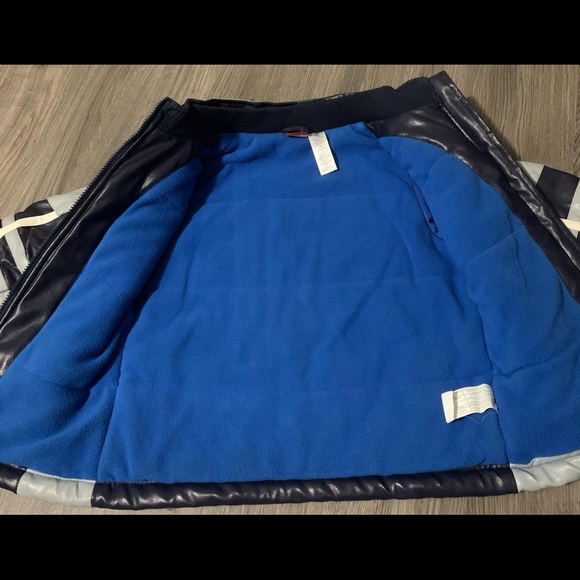 Boys Disney Cars Faux Leather Jacket Size 6x. - Picture 6 of 6